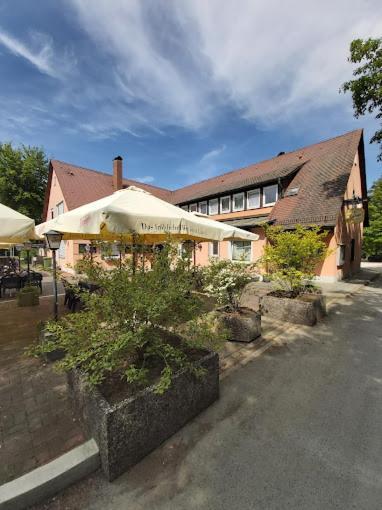 Gasthof Wilhelm Tell Fremdenzimmer Цирндорф Экстерьер фото